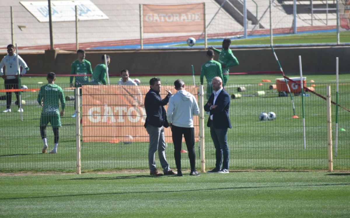 Alejandro Irarragorri presenció entrenamiento de Santos Laguna