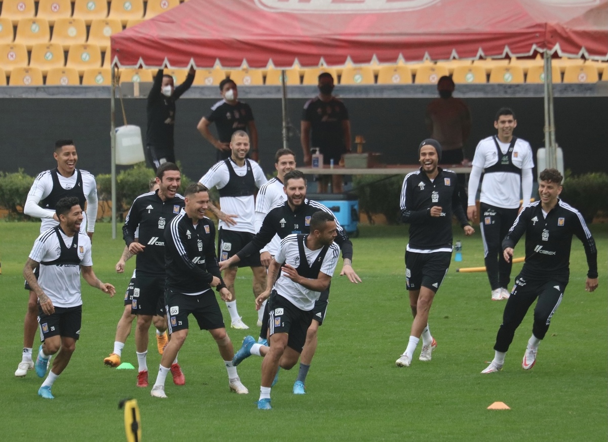 Jugadores de Tigres durante el entrenamiento de este miércoles / Club Tigres