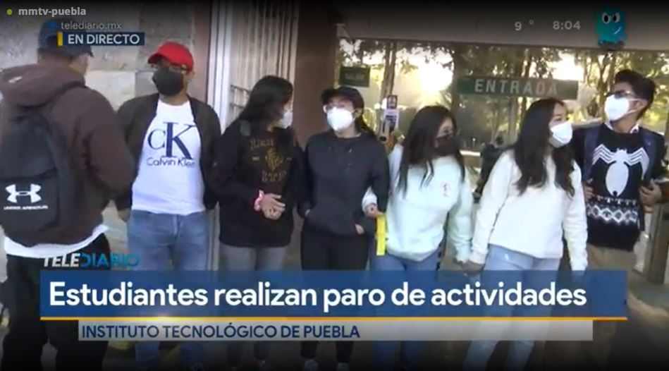 Estudiantes bloquean Instituto Tecnológico de Puebla / Telediario.
