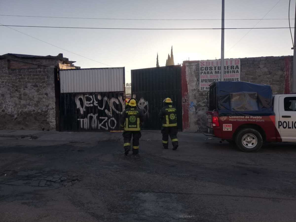 Incendio en fábrica textil en Puebla / Abigail García