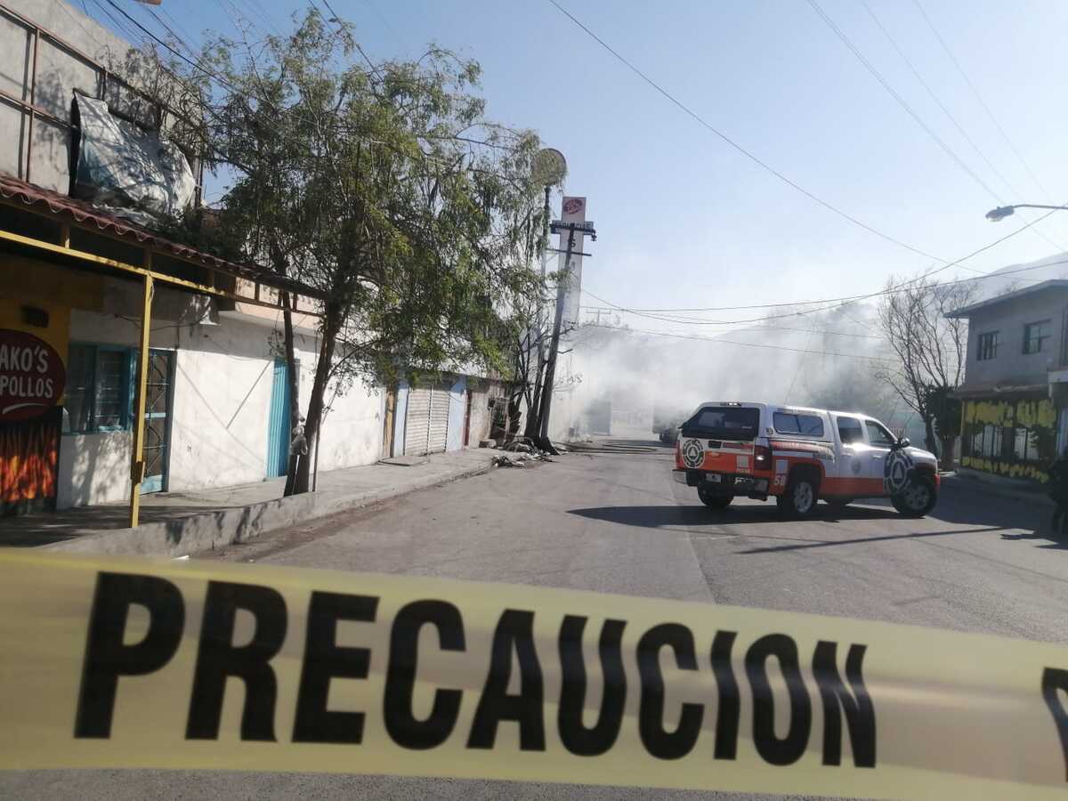 Se incendia vivienda abandonada en Monterrey. / Miranda Arias