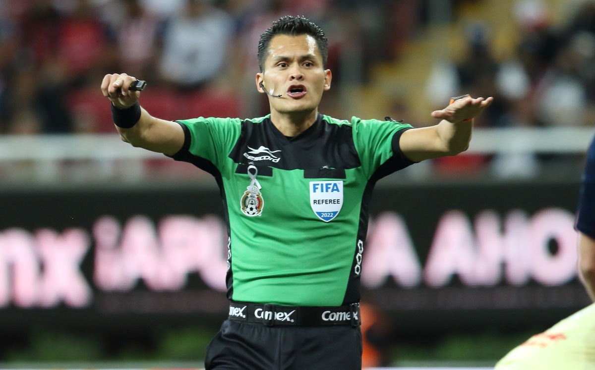Jorge Antonio Pérez Durán durante el Chivas vs América / Mexsport