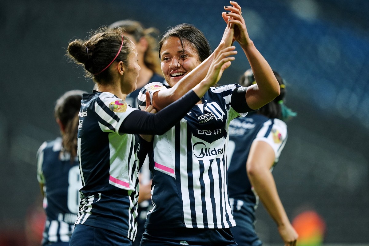 Jugadoras de Rayadas durante el partido pasado ante el Necaxa / Mexsport
