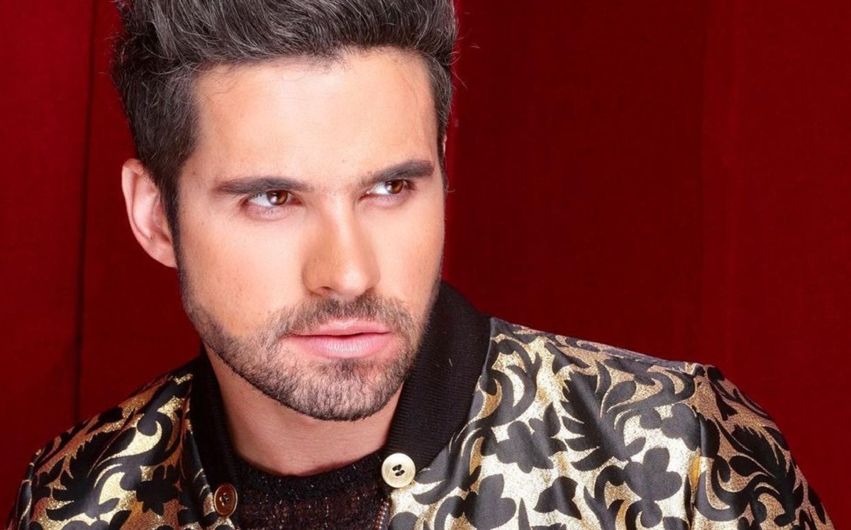 Eleazar Gómez iba a recibir un homenaje, pero la presión en redes canceló el evento