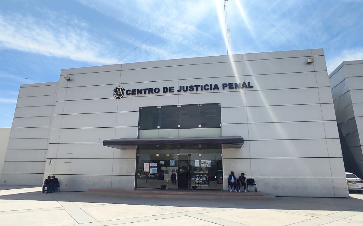 Vinculan a proceso a ex funcionario de Torreón; seguirá proceso en libertad