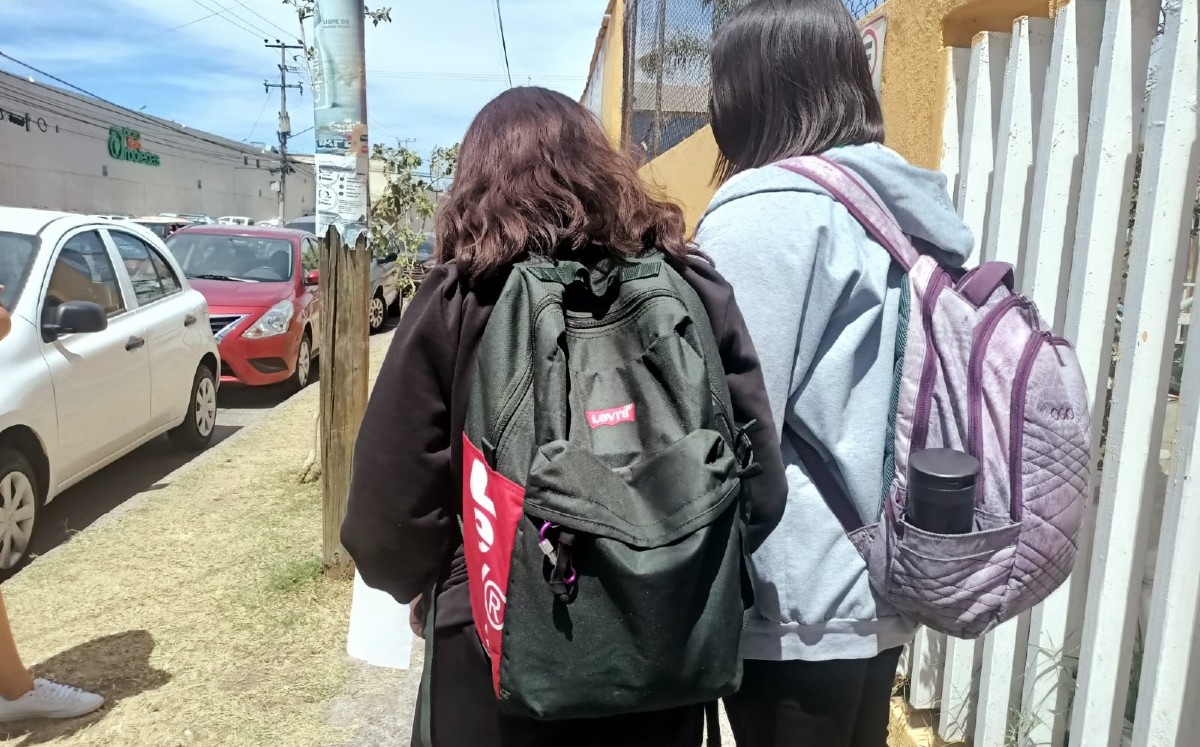 Alumnas de la secundaria 46 / Josefina Ruiz