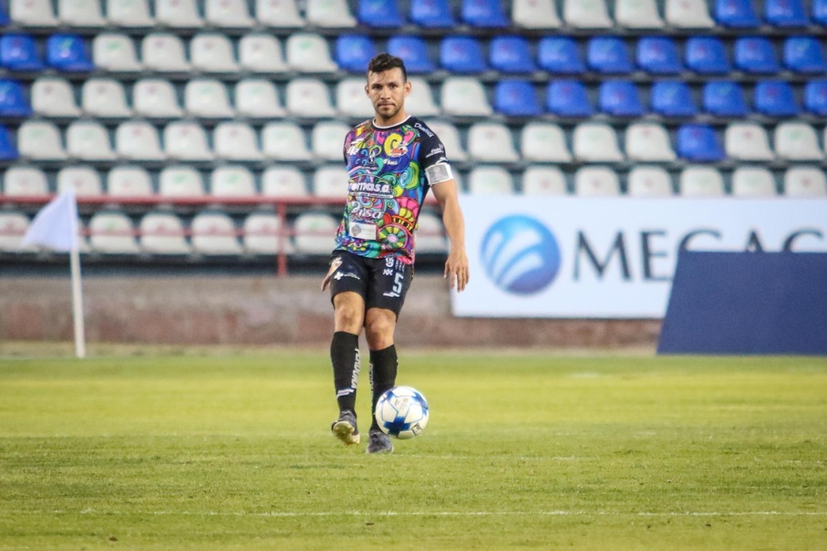 Antonio Portales con los Alebrijes de Oaxaca / Liga de Expansión