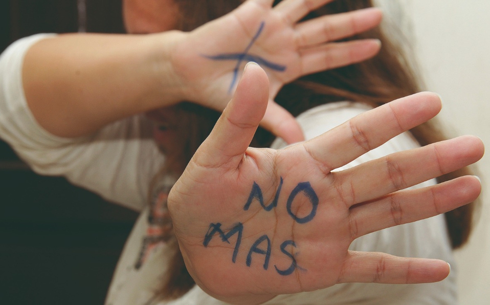 Aprueban iniciativa sobre violencia en el noviazgo / Archivo