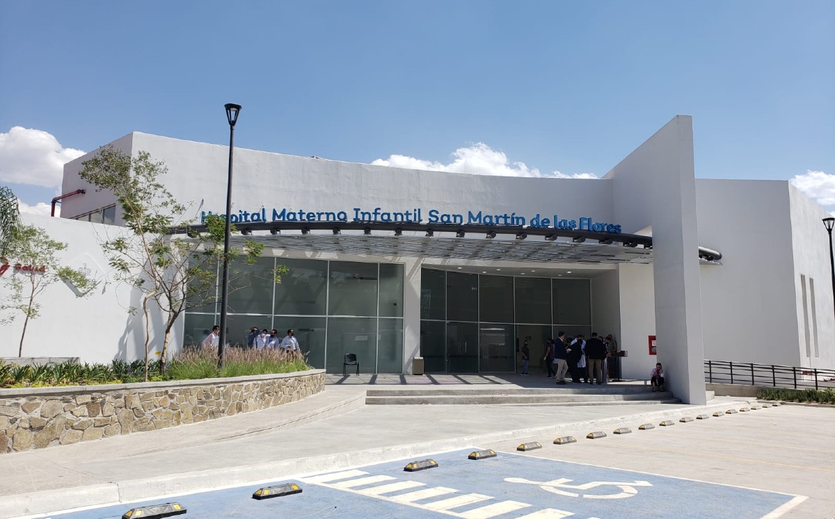 Hospital Materno Infantil San Martín de las Flores / Diana Barajas
