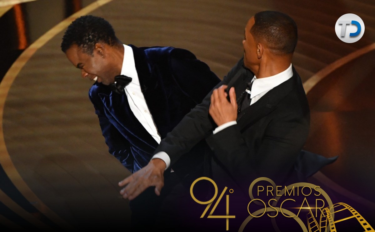 Will Smith golpea a Chris Rock / AFP.