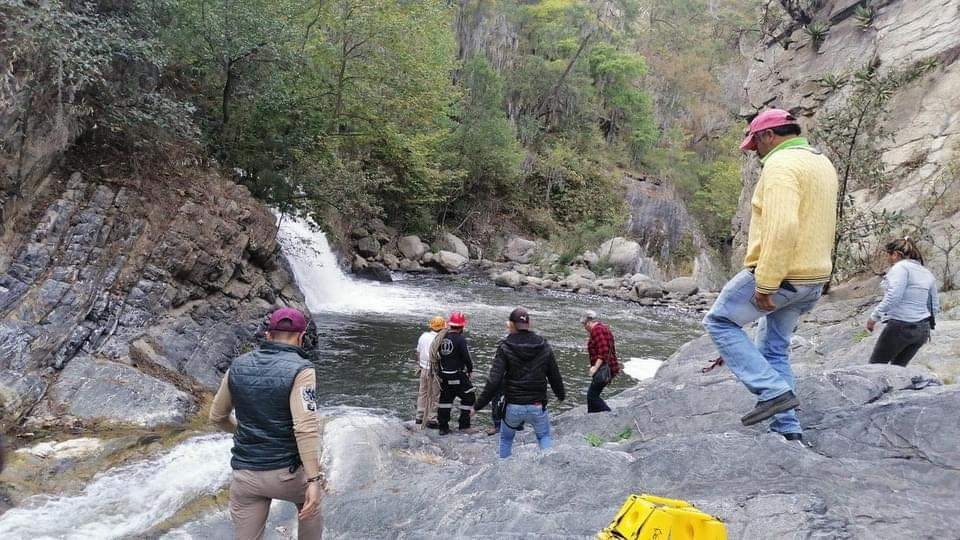 Turista se lanza al río y su cuerpo es rescatado sin vida en Zacatlán /Jesús Zavala