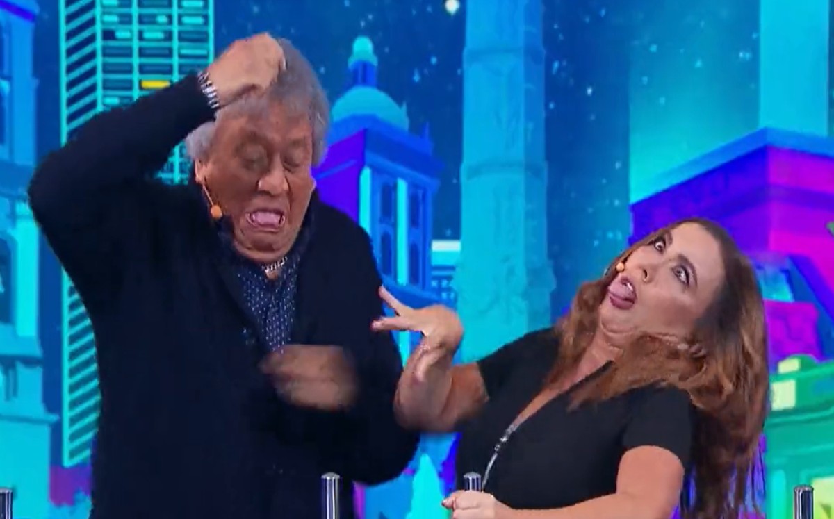 El comediante Jorge Falcón y Mariazel recibieron toques eléctricos durante el programa "Me caigo de la risa".