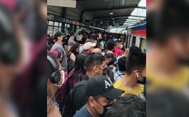 Desalojan a usuarios del Metro en la estación Mitras