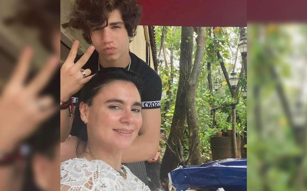 Maureen Fernandez y su hijo Hugo Carbajal /Facebook Maureen
