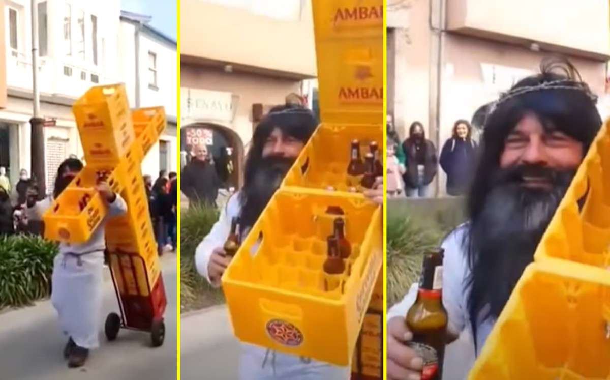 Un hombre llamó la atención de los usuarios luego de interpretar a Jesús en el Viacrucis y cargar con cajas de cervezas.