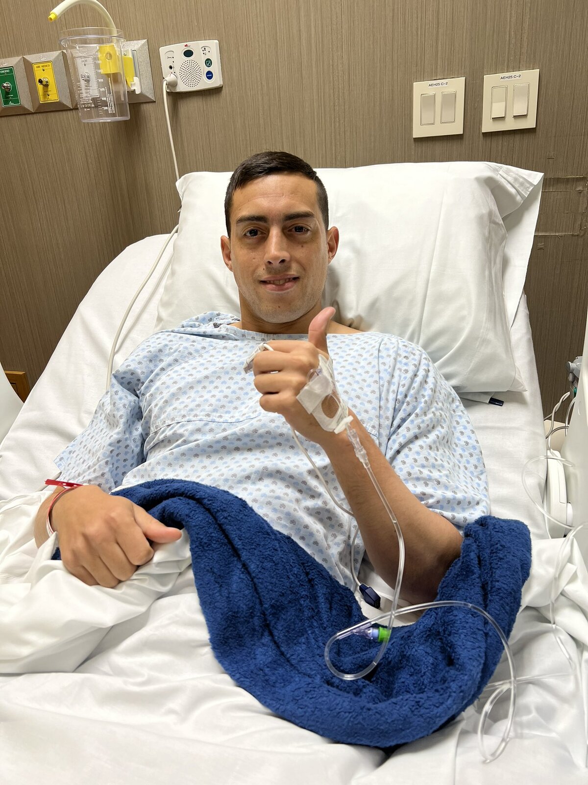 Rogelio Funes Mori, delantero de Rayados, desde el hospital / @rogelio7funes