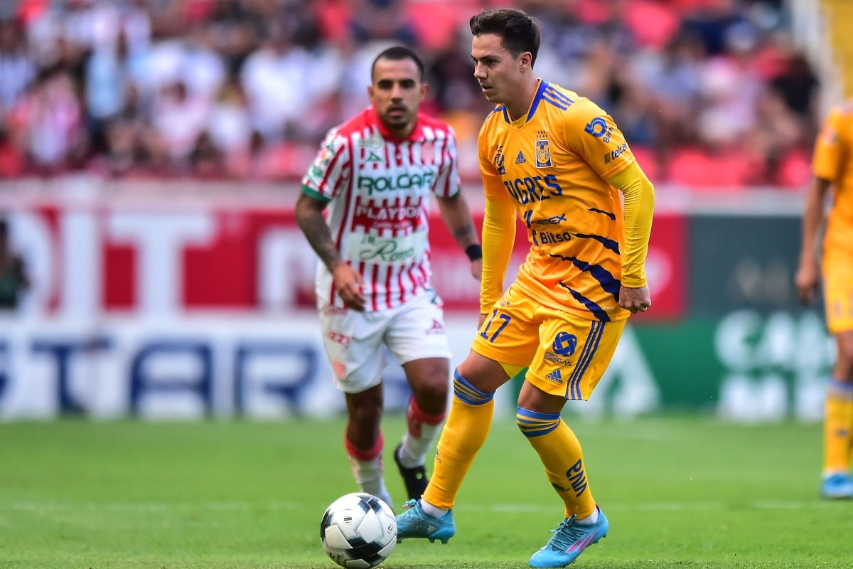 Sebastián Córdova, volante de Tigres, durante el partido ante el Necaxa / Mexsport