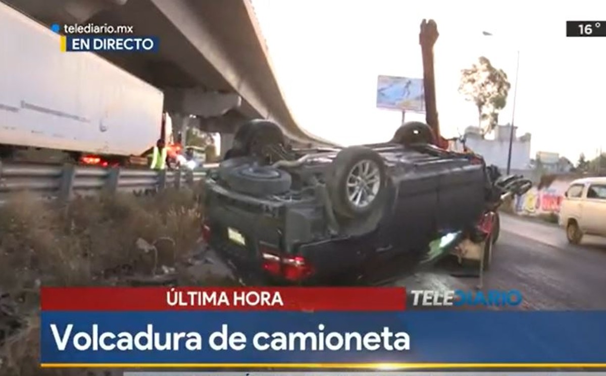 Vuelca auto en autopista México-Puebla / Telediario