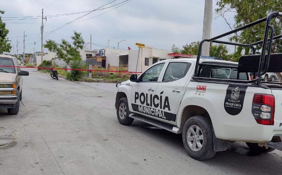 Persecución y balacera en Pesquería deja una mujer detenida. | Agustín Martínez
