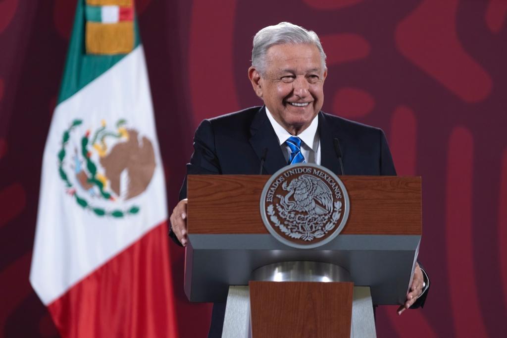 | Cortesía