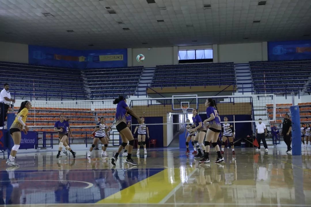 Equipo de voleibol de la UANL / Foto: UANL