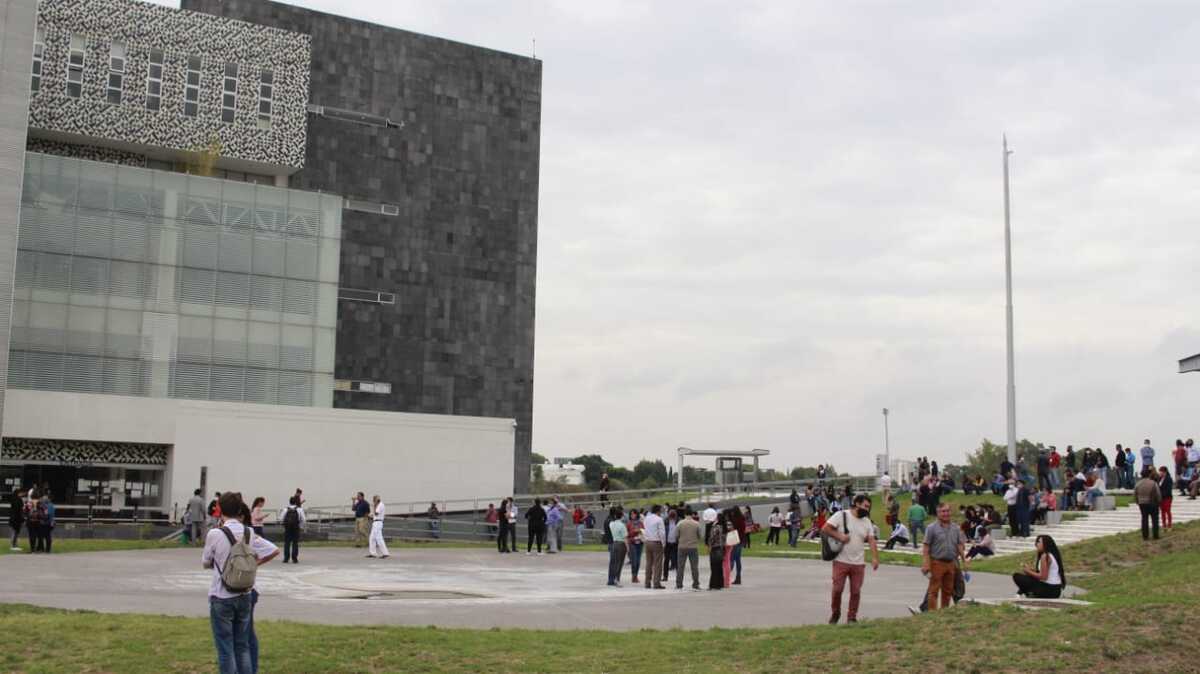 Centro Integral de Servicios Puebla / Archivo Jesús Zavala