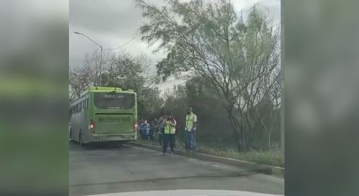 | Cortesía