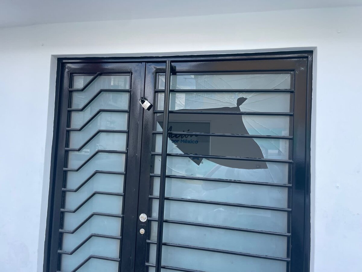 Vandalizan oficinas del PAN Puebla