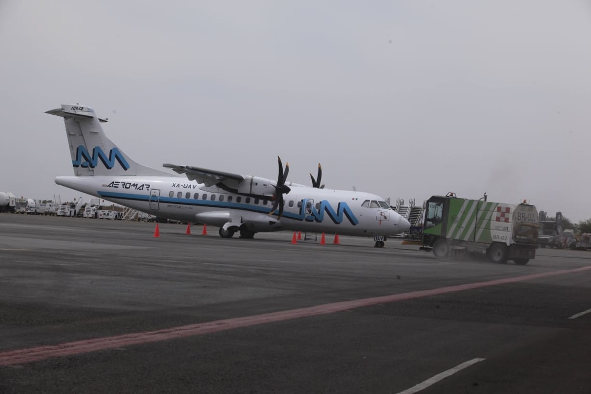 Avión de Aeromar en el Aeropuerto Internacional de Puebla Hermanos Serdán / Andrés Lobato