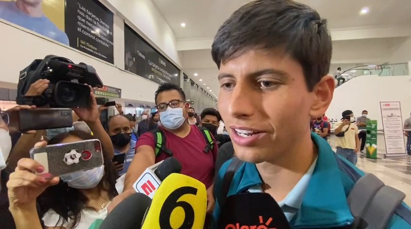 Jürgen Damm muestra su felicidad tras estar cerca de fichar con el América. / Captura