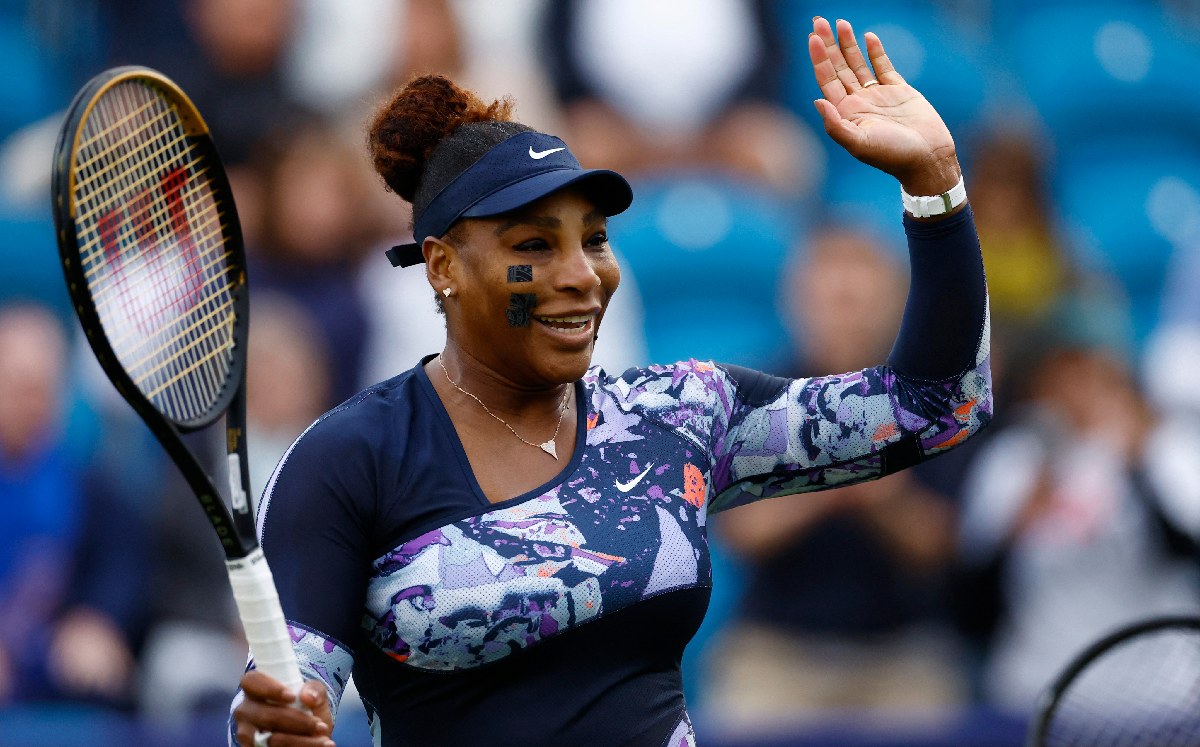 Serena Williams festejando el triunfo en el Eastbourne International / Reuters