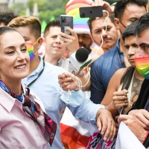 Sheinbaum acude a marcha LGBT+ / Especial Sheinbaum acude a marcha LGBT+ / Especial