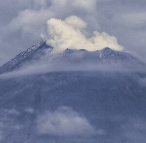 Volcán Popocatépetl / Andrés Lobato Volcán Popocatépetl / Andrés Lobato
