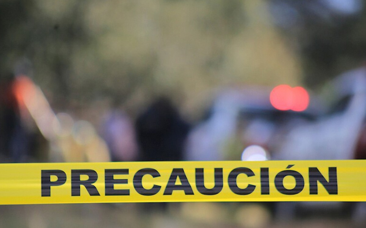 Menor muere en volcadura en Durango; hay dos lesionados