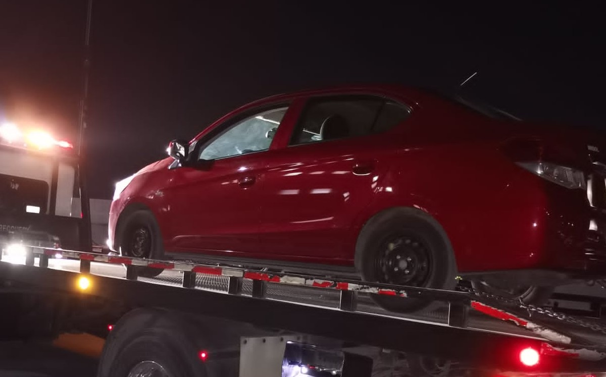 Detienen a mujer con auto robado en Torreón