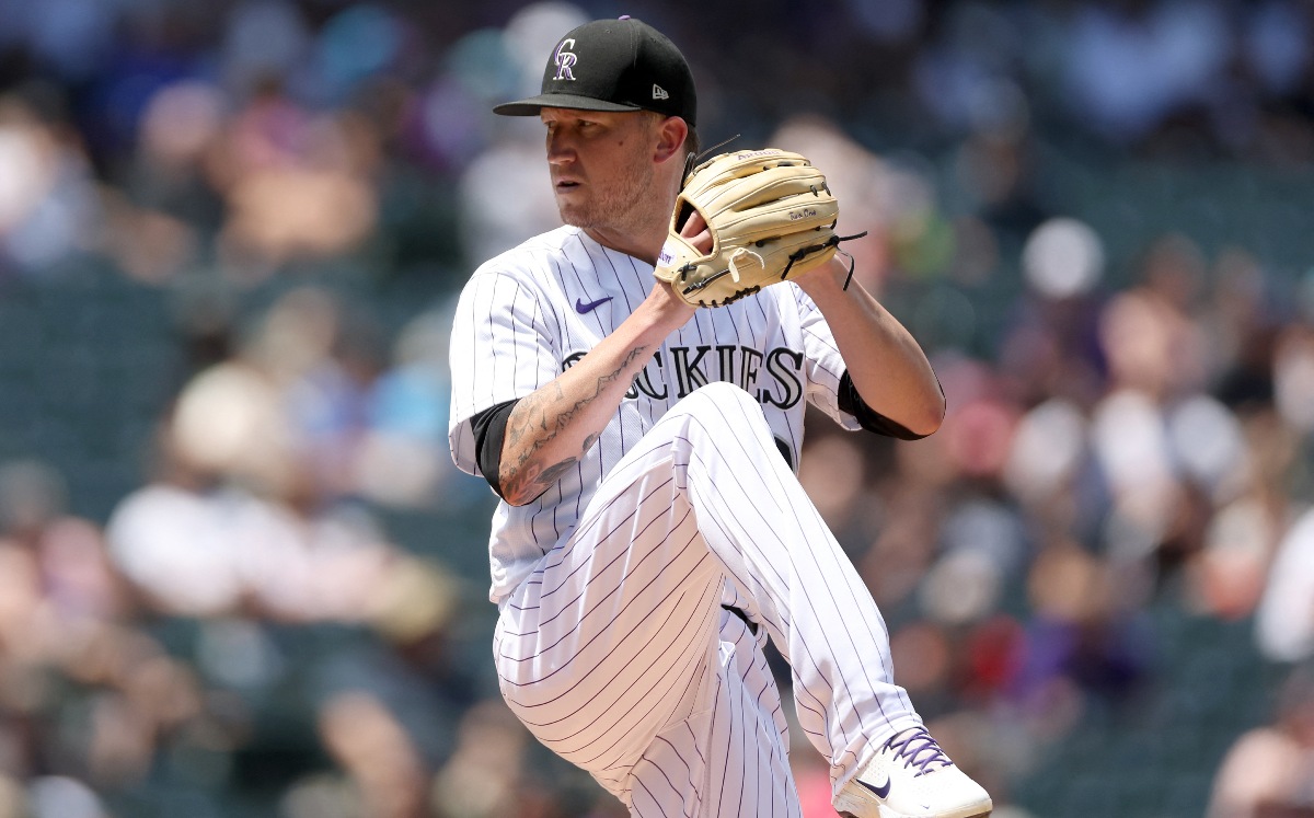 Kyle Freeland terminó muy molesto tras su salida en juego entre Rockies y Padres