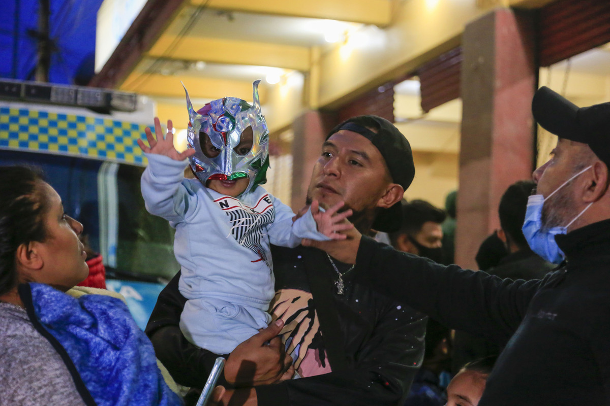 Aficionados a la lucha libre / Andrés Lobato
