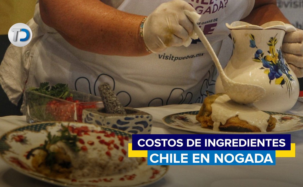 Costos de ingredientes del chile en nogada en el mercado La Acocota / Andrés Lobato.