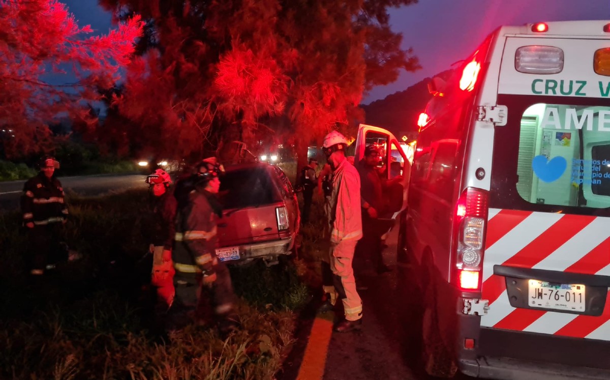 Choque en carretera Nogales  / Juan Carlos Munguía