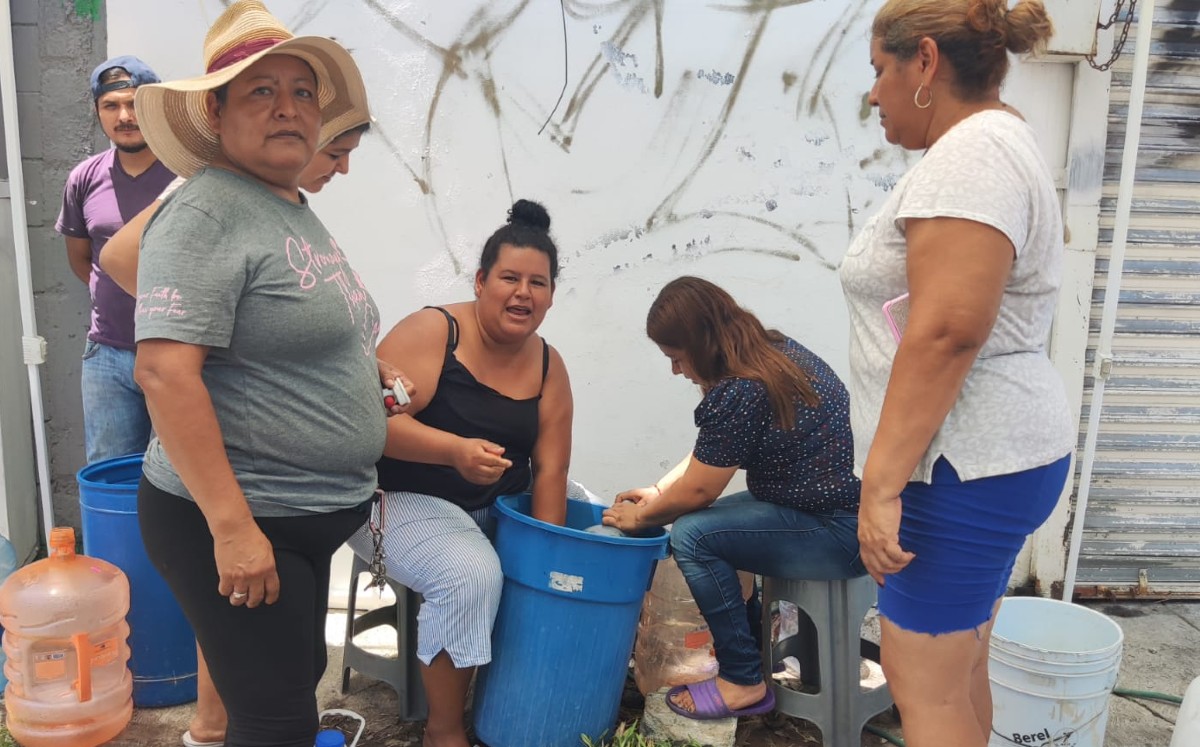 Vecinos de la colonia Fomerrey 35 sin agua durante 5 días/ Francisco Zúñiga Esquivel