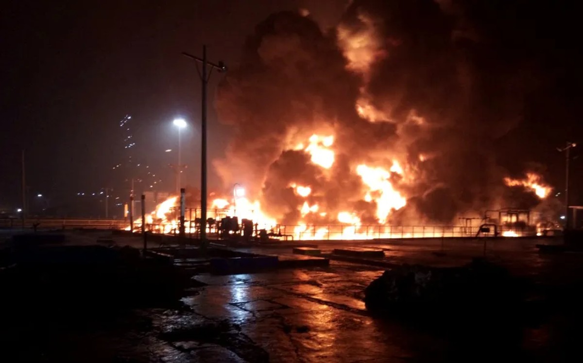 Se incendia refinería Madero en Tamaulipas / Cortesía