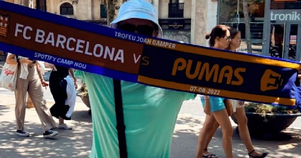 La bufanda es la más cotizada del partido