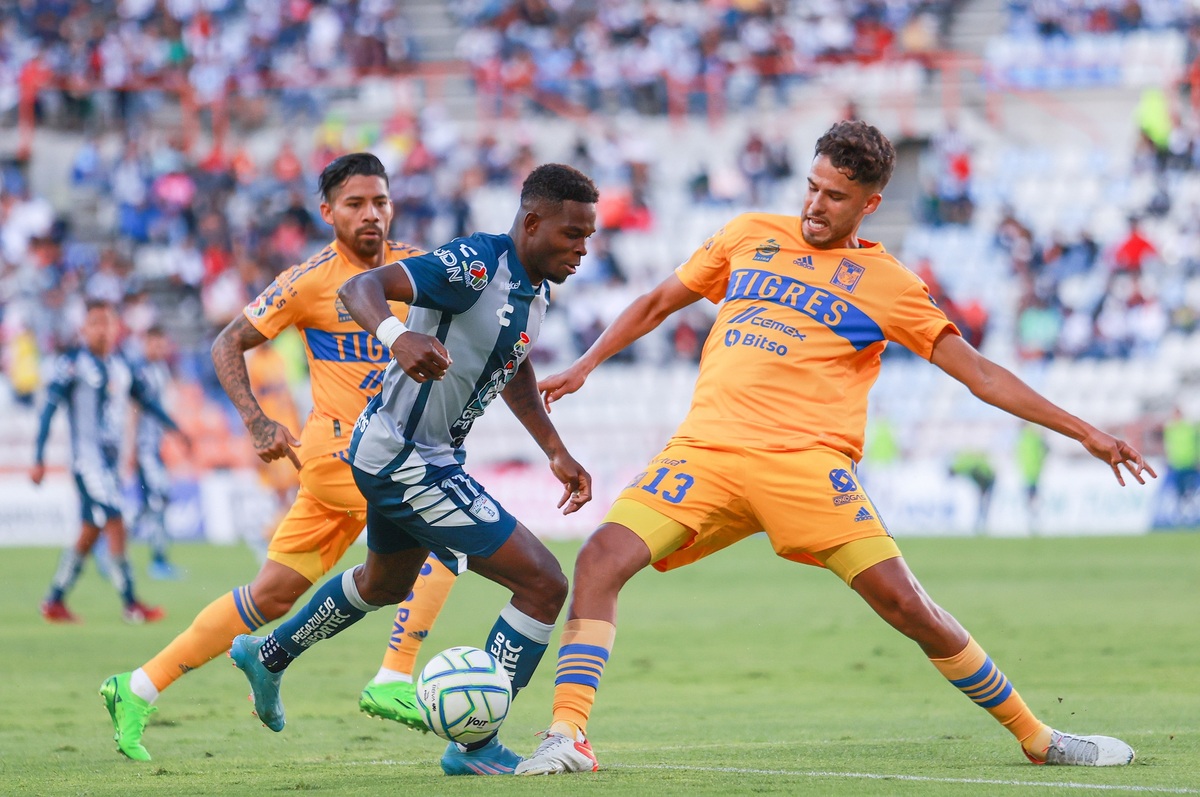 Tigres pierde en condición de visitante 2-0 ante los Tuzos. / MexSport