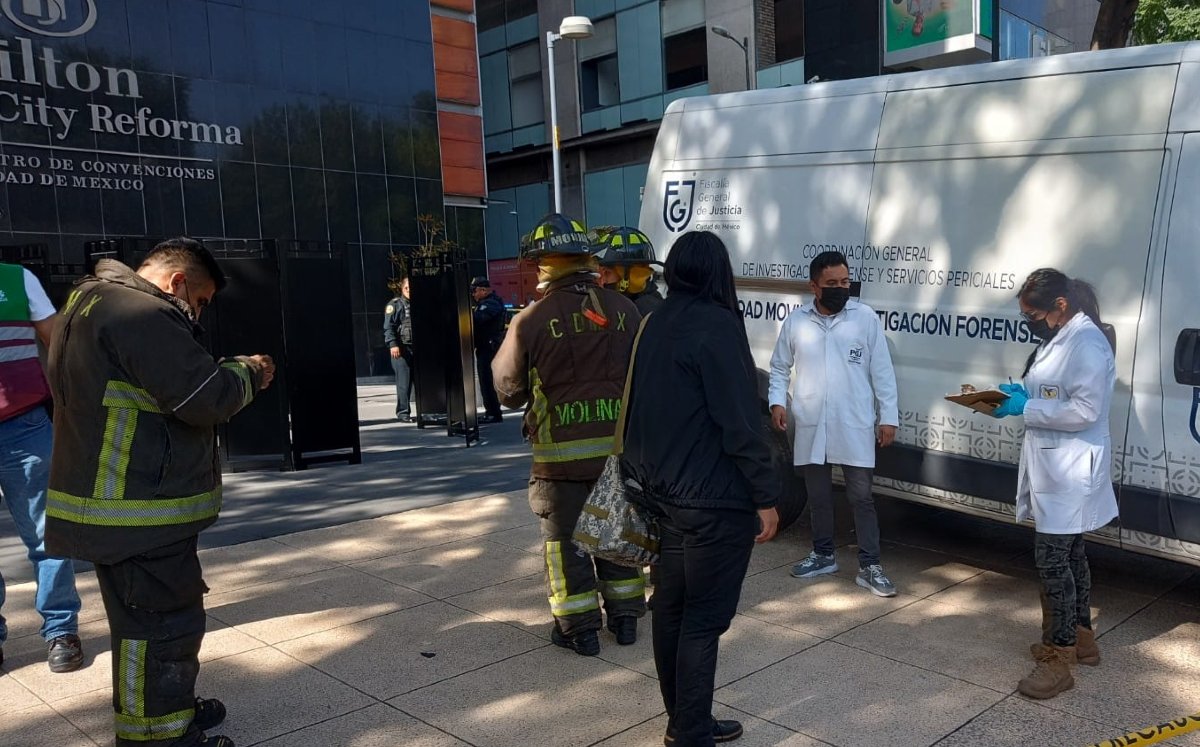 Hombre cae del hotel Hilton / Ramón Ramírez y César Velázquez
