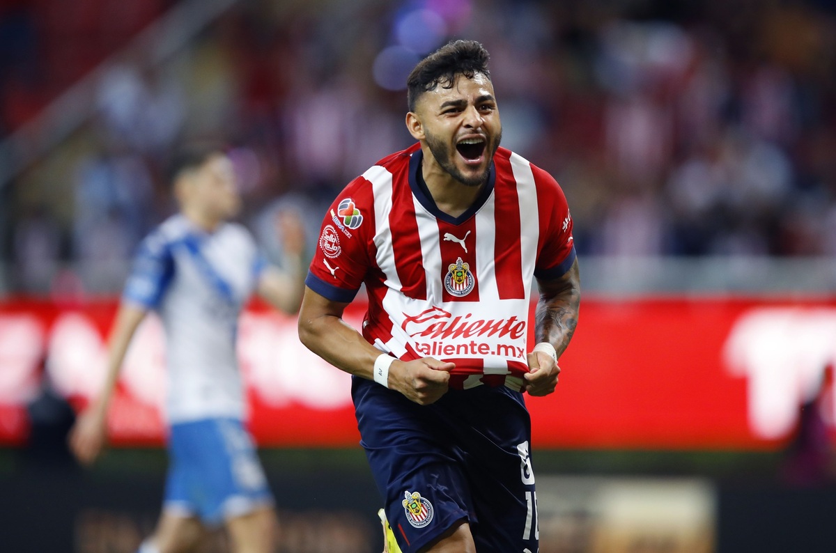 Alexis Vega, autor del único tanto en la victoria de Chivas sobre el Puebla. / MexSport