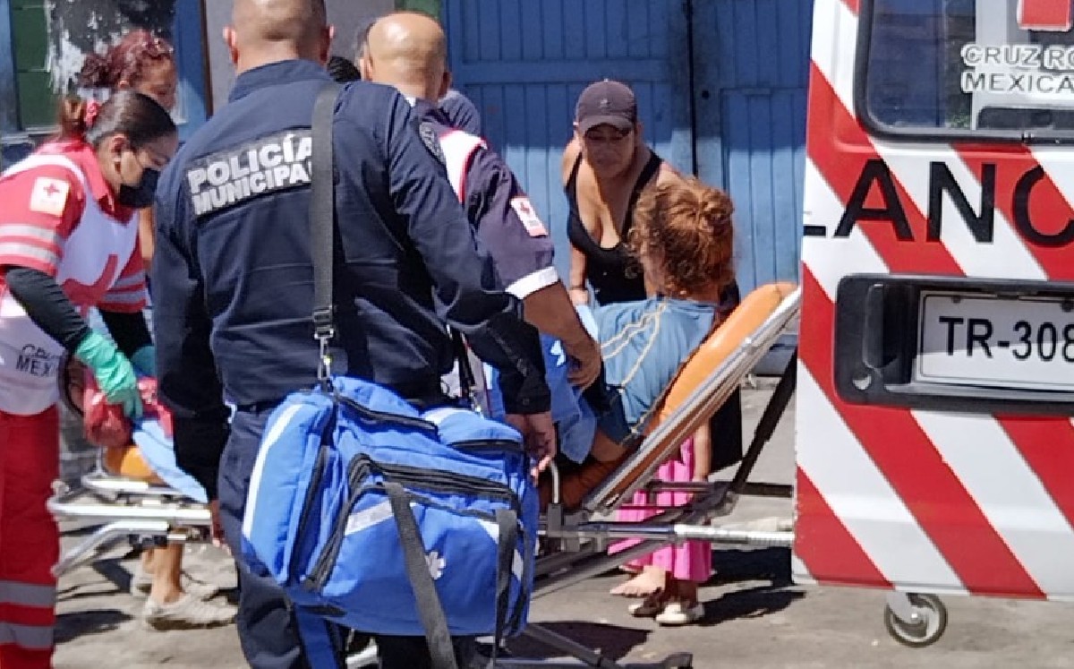 Policías colaboran en parto