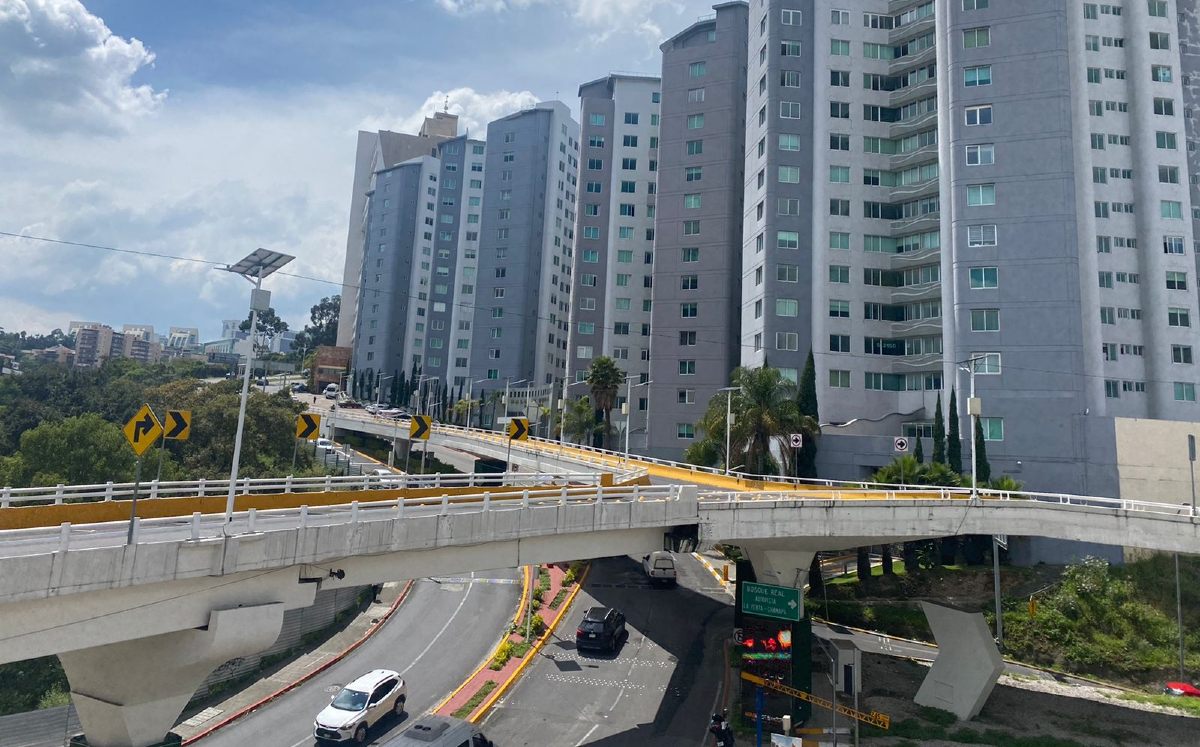 Reabren puente vehicular en Huixquilucan, Edomex / Daniela Lecuona