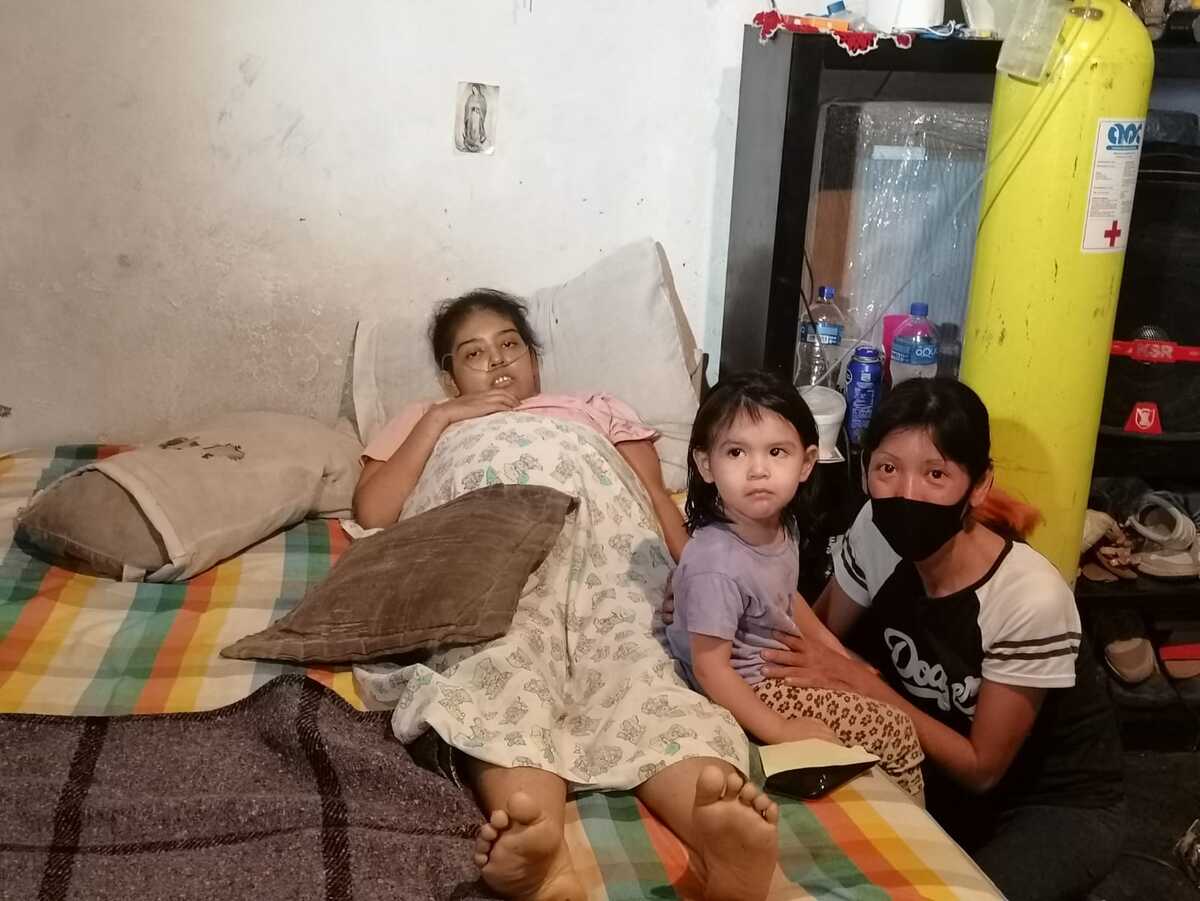 Yenifer, joven que padece leucemia en Monterrey. / Especial