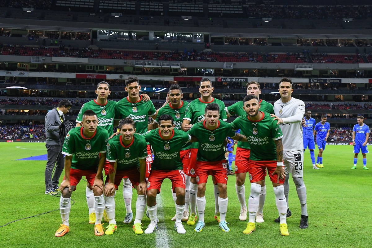 Jugadores de Chivas durante el partido ante Cruz Azul / Mexsport