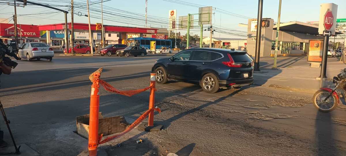 Automovilistas reportan alcantarilla sin tapa en Guadalupe / Cynthia Pardo